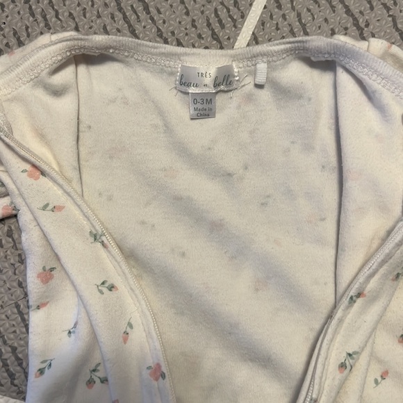 Très beau er belle sleeper and hat 0-3 - Picture 3 of 4